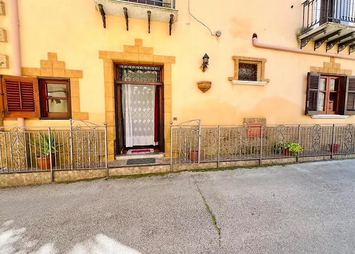 Nonna Sasa * Torretta (Sicily)